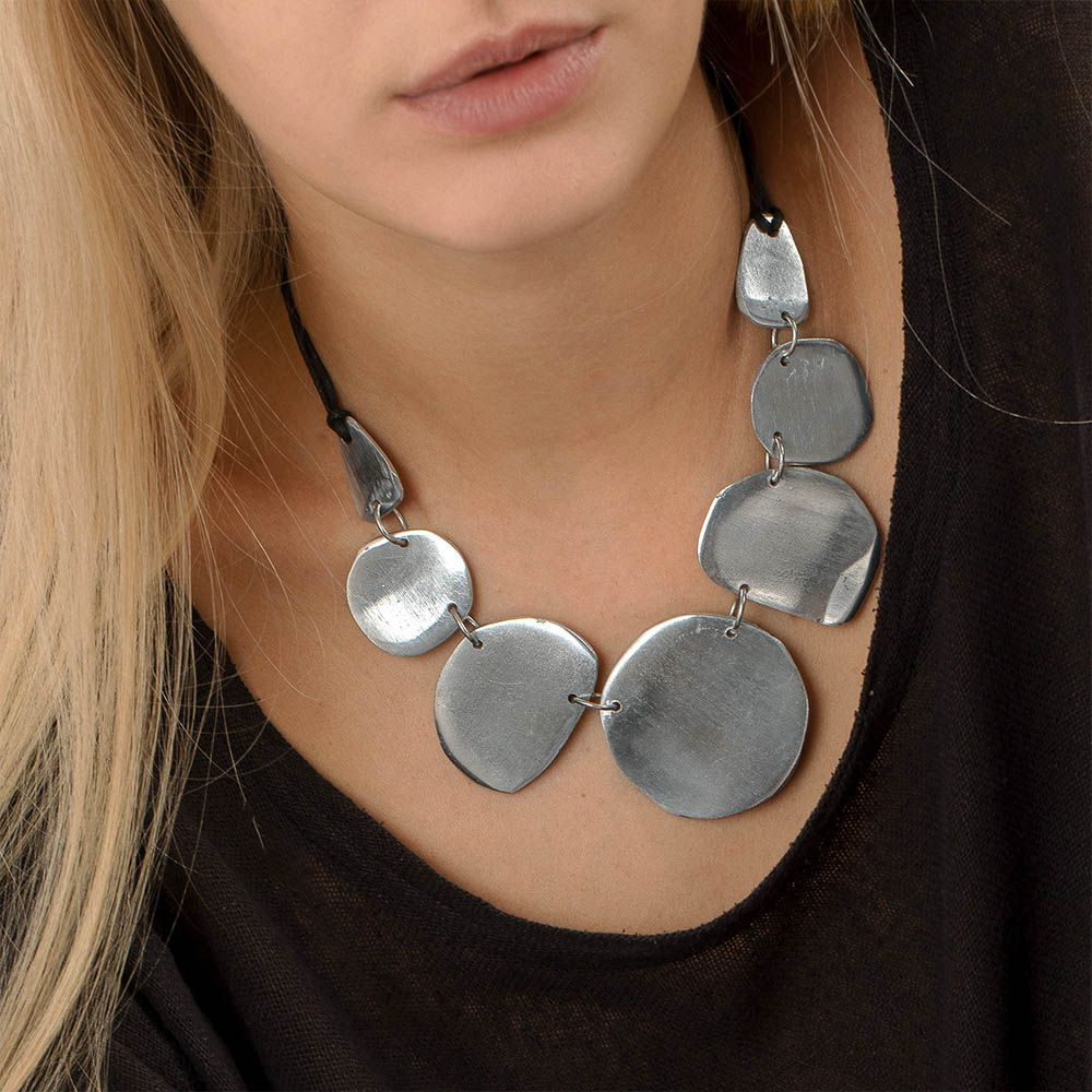 VESTOPAZZO COLLAR DE HILO CON PLACAS AL02179