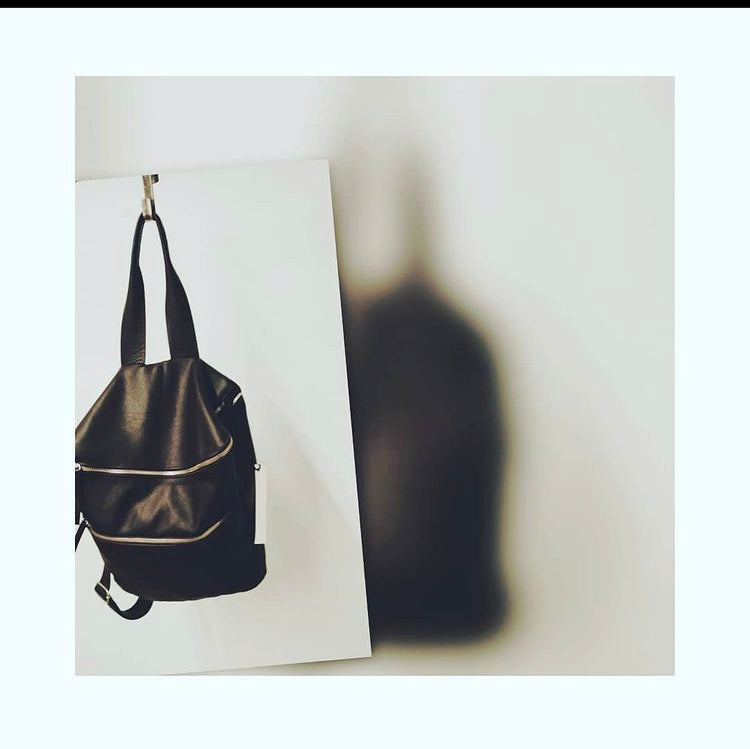 MOCHILA DE PIEL