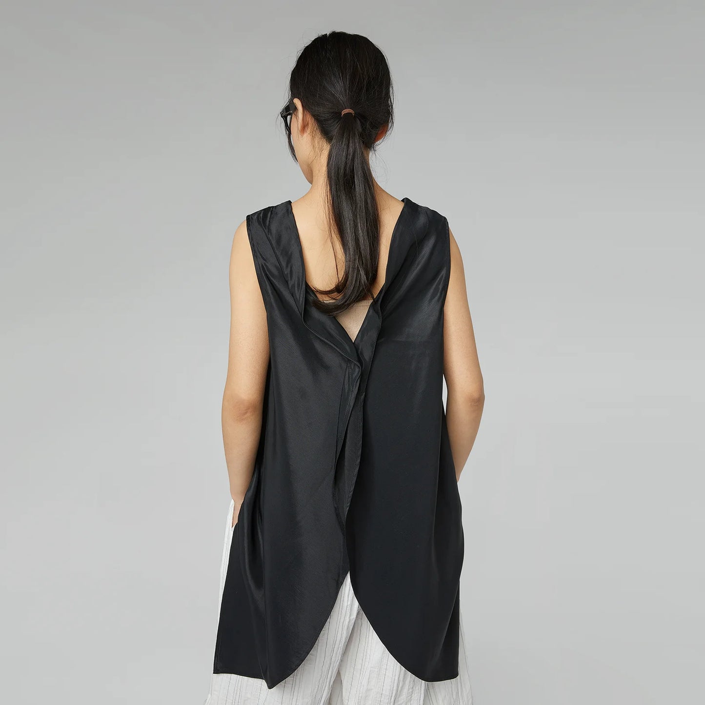 WENDY TRENDY CAMISETA SATINADA CUELLO V 126030
