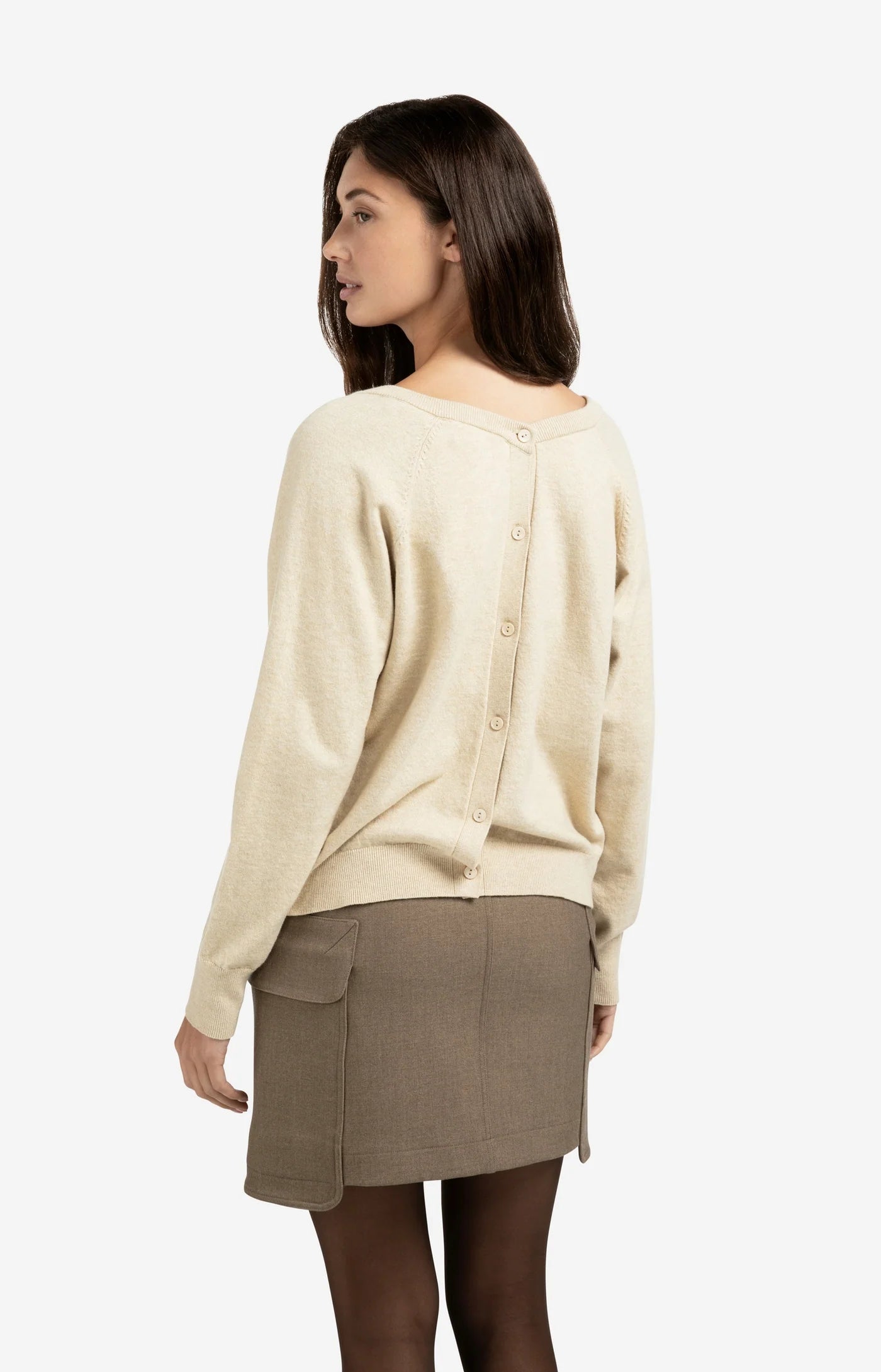 YAYA SWEATER CUELLO V CON BOTONES 01 000494