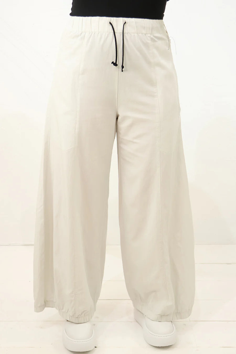 LURDES BERGADA PANTALON LIVIANO U26 420